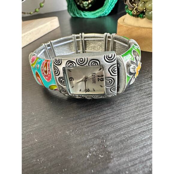 Shades of Green and Turqouise Vintage to Modern Costume Jewelry - Picture 14 of 16